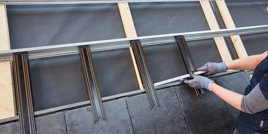 Anleitung Dacheindeckung Schieferdach – Verbinder für den Abstand – Rathscheck