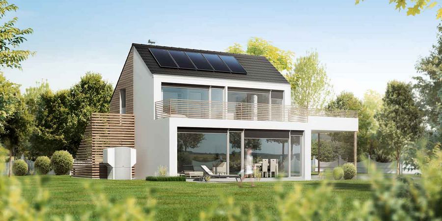 Haus mit Hybridheizung aus Solarthermie und Wärmepumpe.