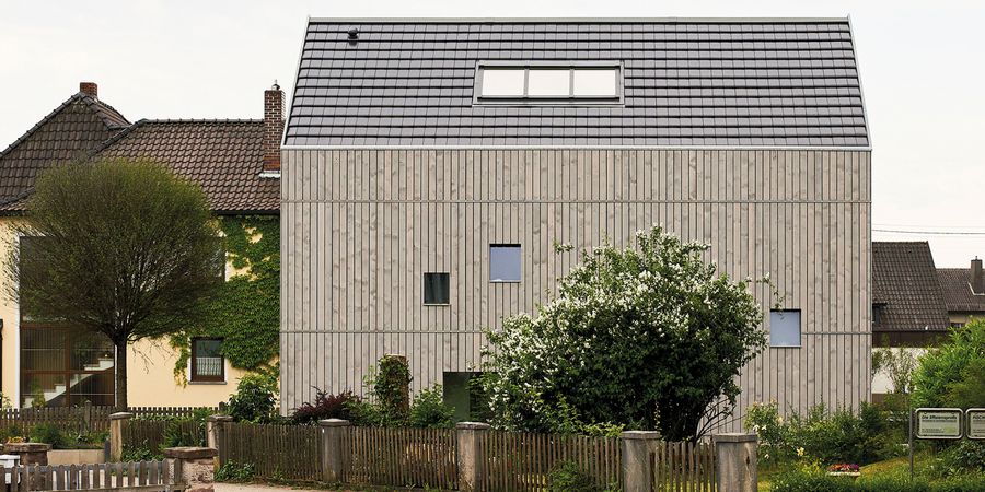 Modernes Einfamilienhaus auf einem kleinen Grundstück
