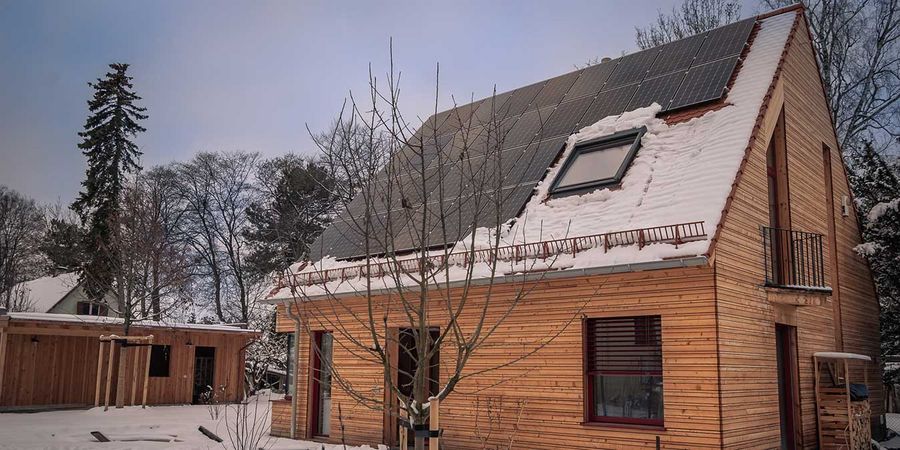 Solarpanele auf dem Dach