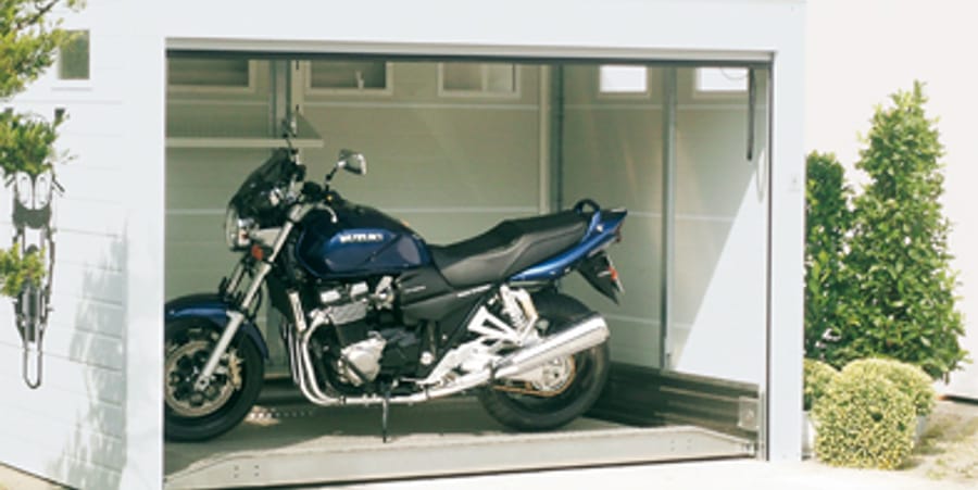 Mini-Garage fürs Motorrad