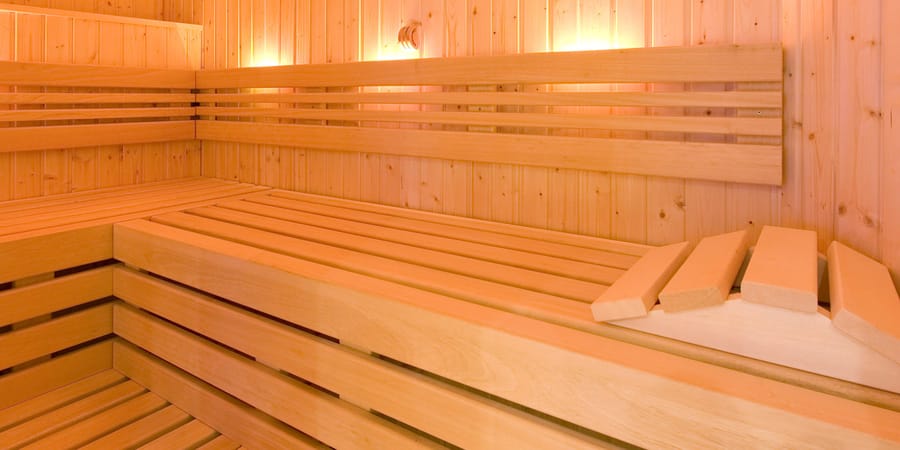 Saunabau mit verschiedenen Holzarten - Sauna und mehr... GmbH