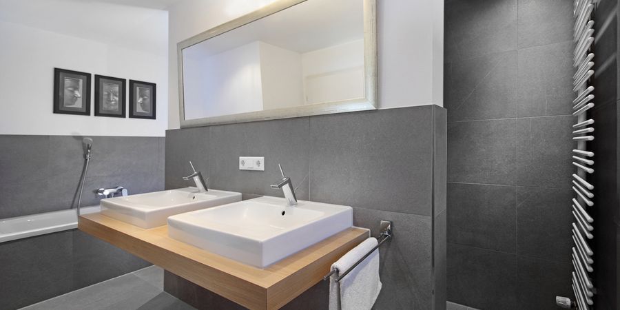 luxuriöses Badezimmer im Obergeschoss Stadthaus 150 - Keitel Haus