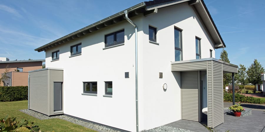 Musterhaus Hannover - NEO 300 mit modernem Haustürvordach