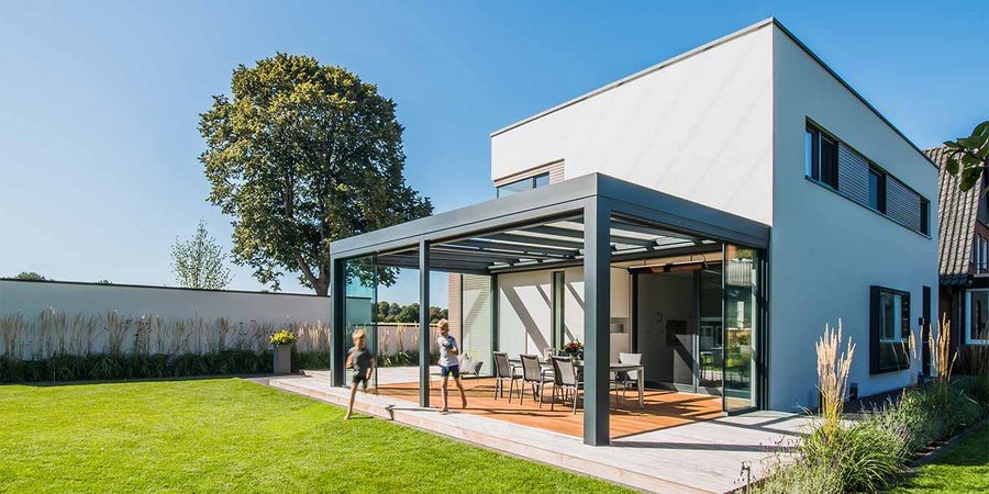 Glashaus als Windschutz für die Terrasse - Solarlux