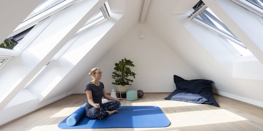 Ausgebauter Spitzboden als Yogazimmer 