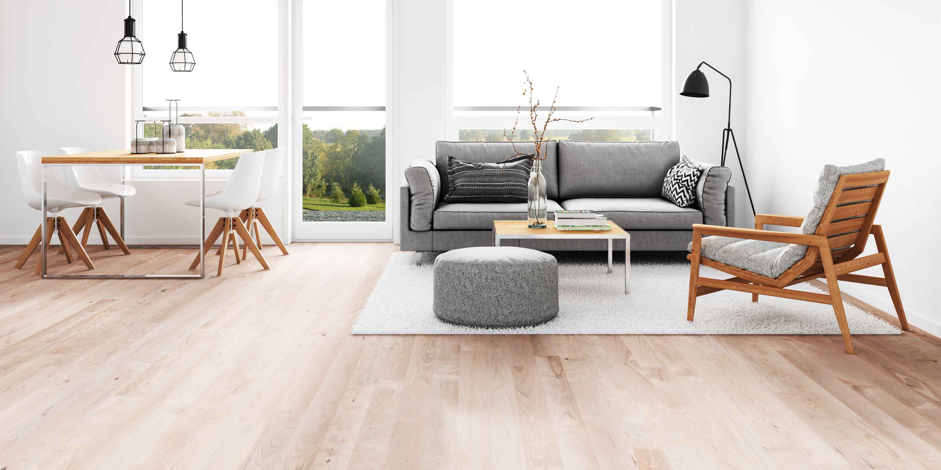 Bodenbelag Holzoptik in hellem modernen Wohnzimmer